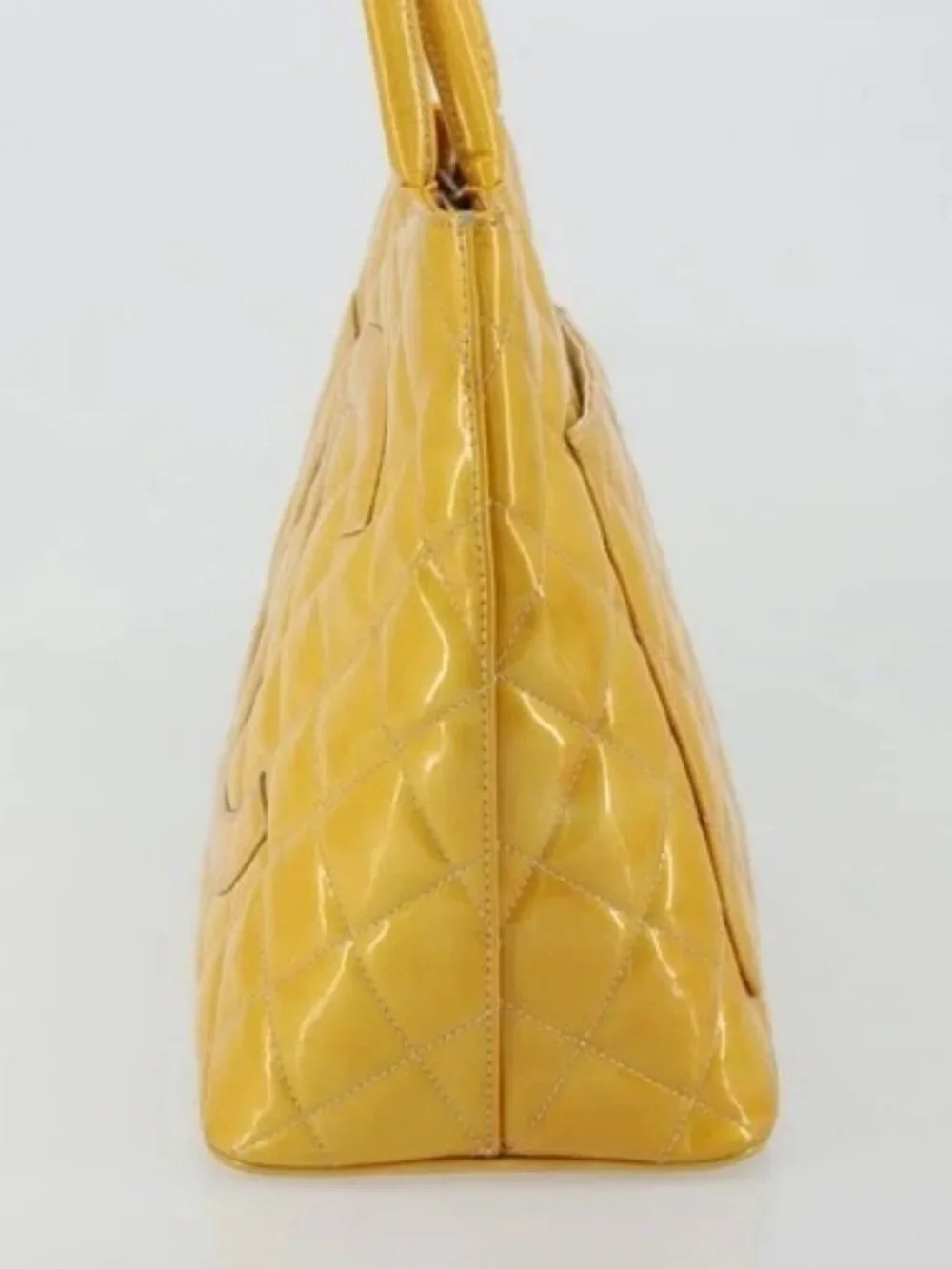 CHANEL Standard Tote Bag Patent leather Yellow CC Auth 177242